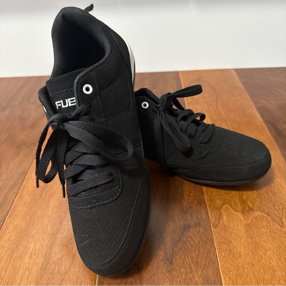 Fubu Shoes Mens 10.5 Kole II Athletic Leisure Sneakers Black Faux Leather Lace